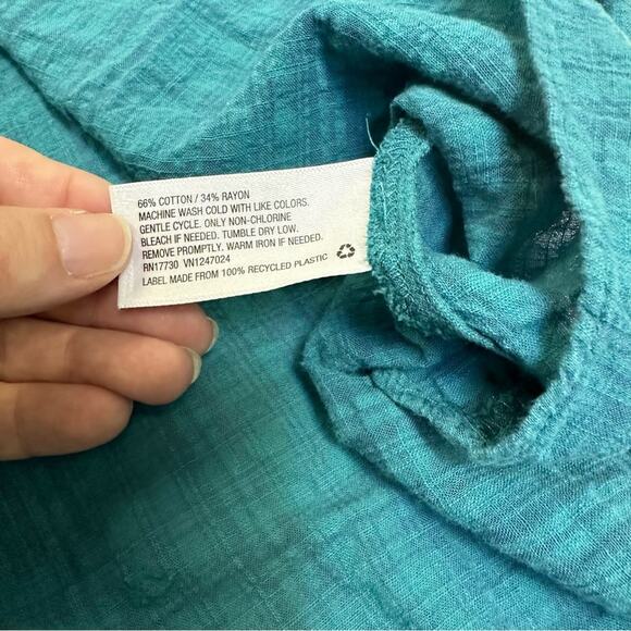 Ava & Viv Teal V-Neck Blouse 1X - Lightweight Cotton-Blend with Ruched Sleeves - Picture 8 of 10